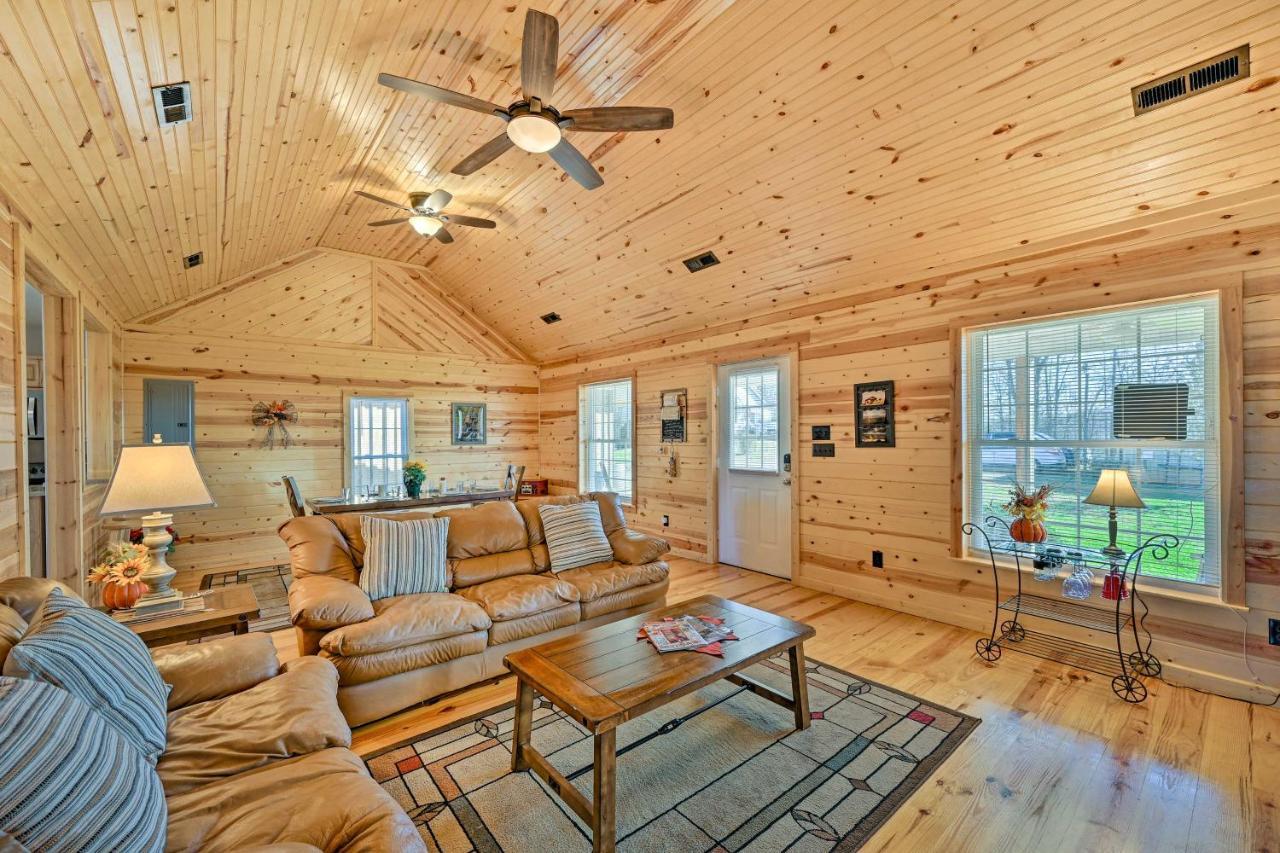 Breathtaking Elkin Getaway With Vineyard Views! 빌라 외부 사진