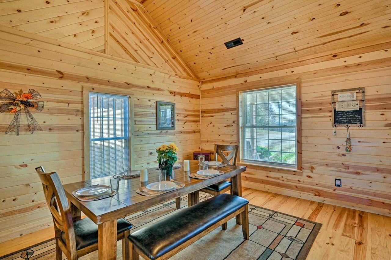 Breathtaking Elkin Getaway With Vineyard Views! 빌라 외부 사진
